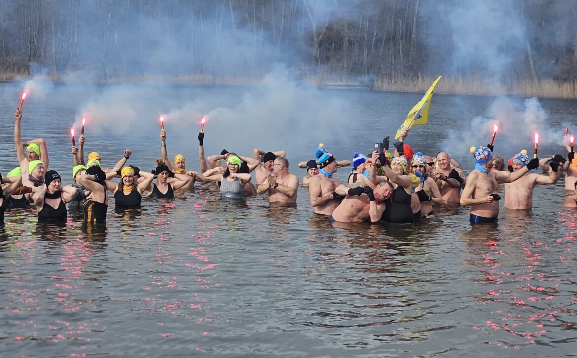 2024.02.18 Walentynkowe morsowanie (16)