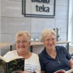 Seniorzy poznawali sekrety nowoczesnego czytelnictwa przy… kawie
