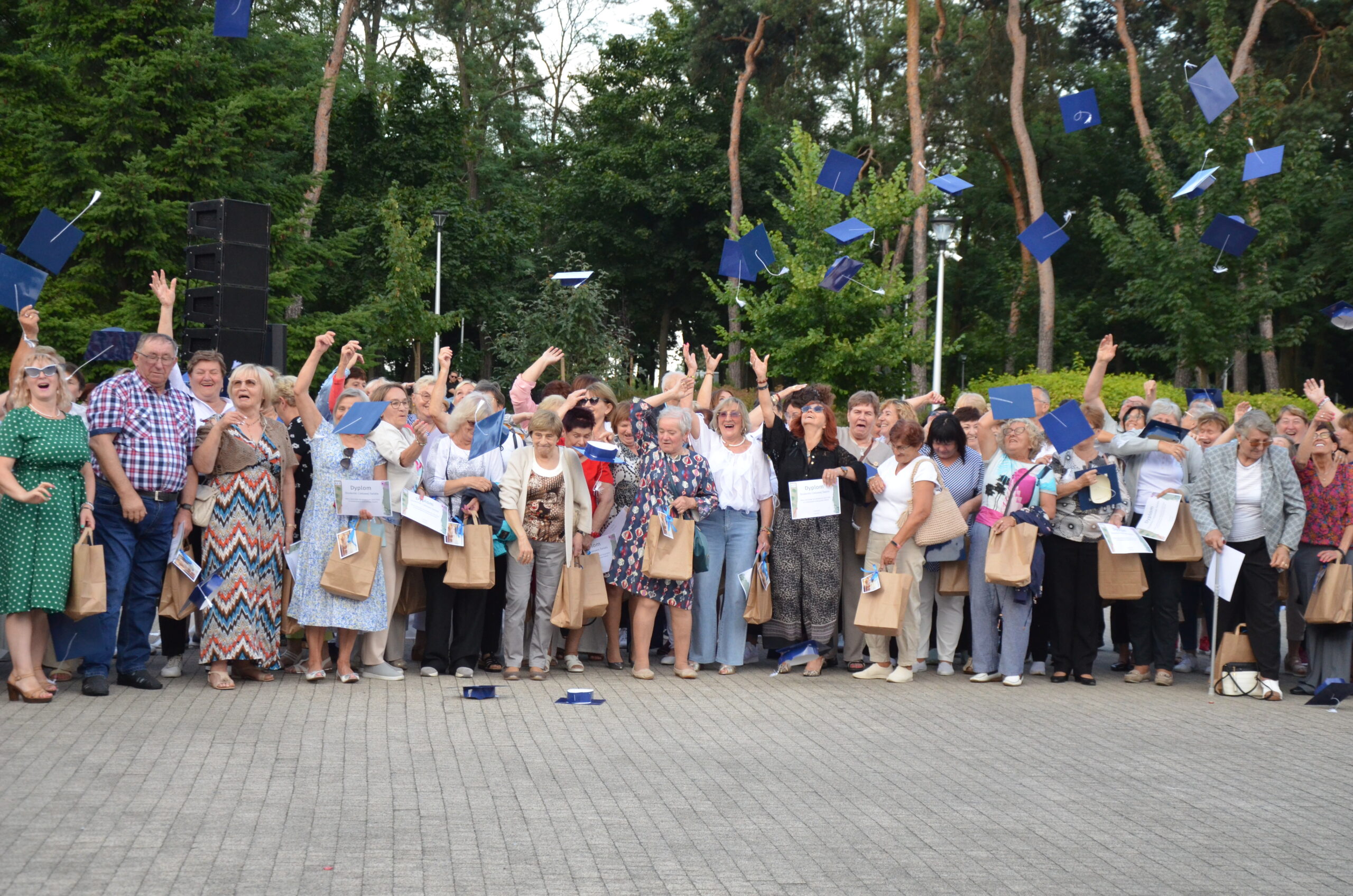 Entuzjaści Świata mają już wakacje