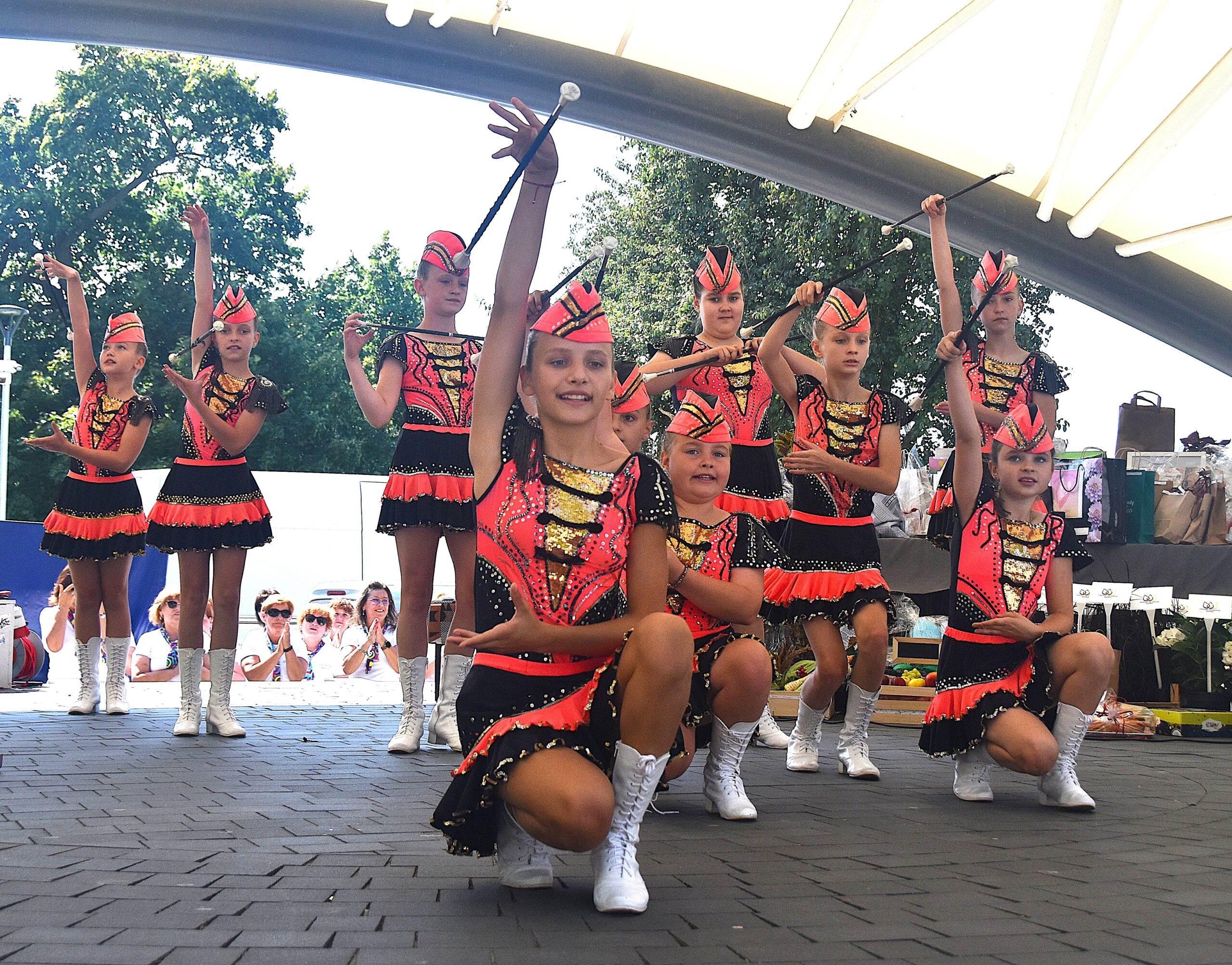 2025.08.10 Piknik dla Elizy Seniority i Mażoretki (6)