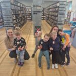 Przedszkolaki z "Truskawkowej Polanki" na pierwszej wizycie w bibliotece