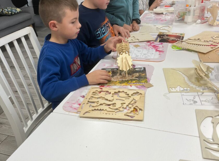 2025.10.07 warsztaty z majsterkowania (5)