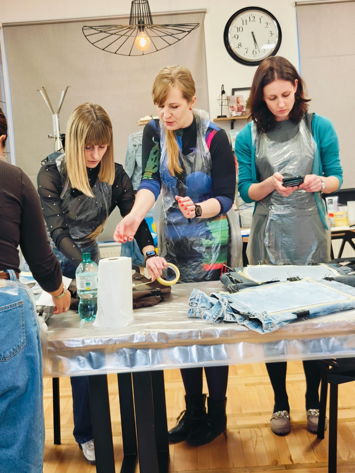 Od szkiców po kolorowe kształty