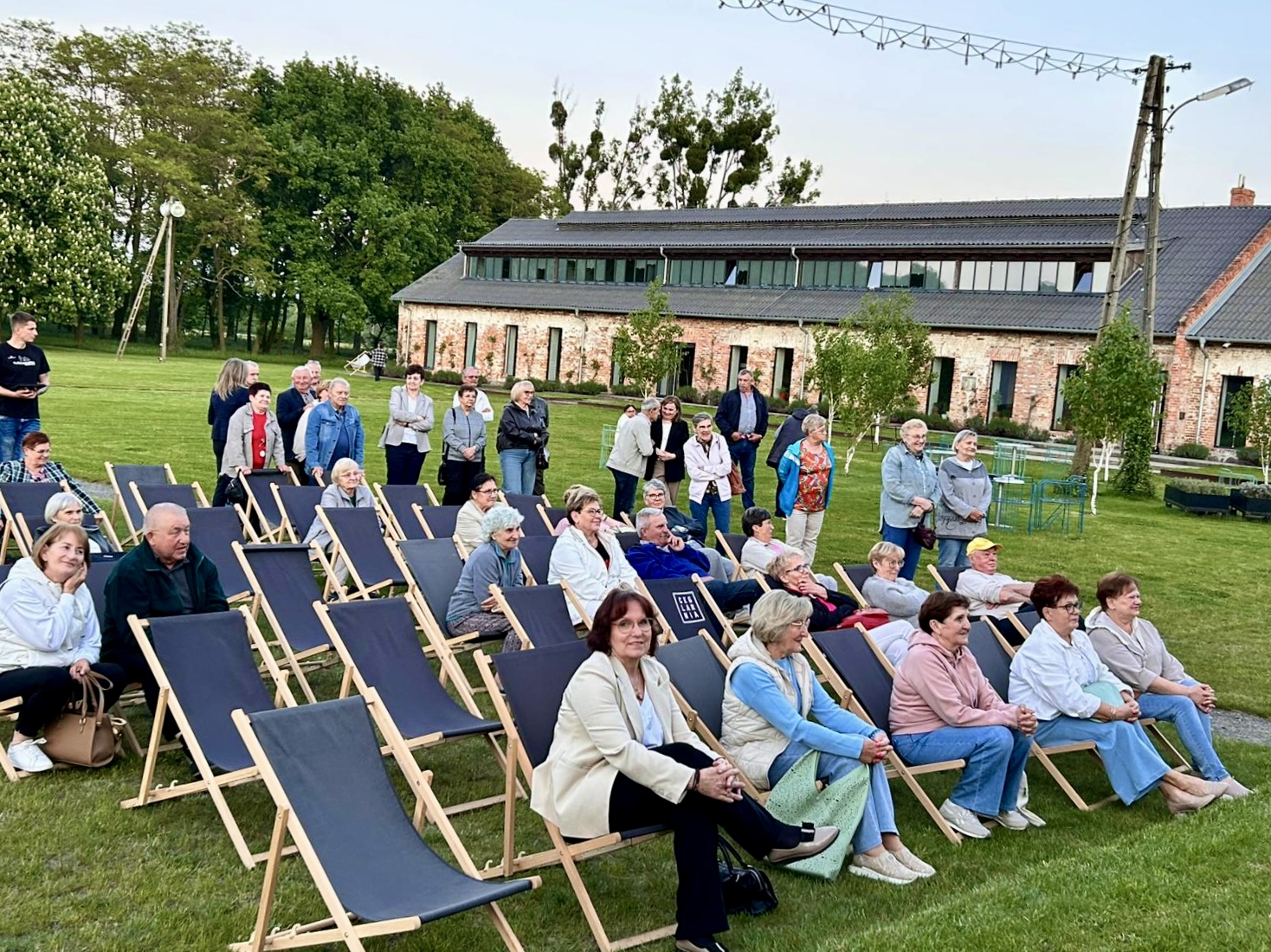 Kino pod gołym niebem